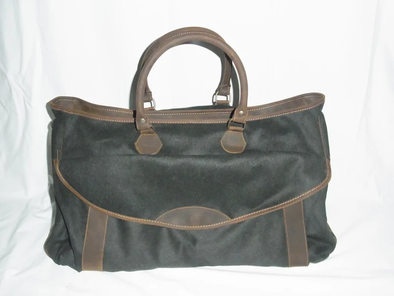 Reisetasche Nashorn