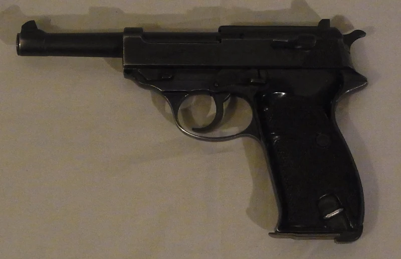 Pistole "Walther modell P 1 - 4