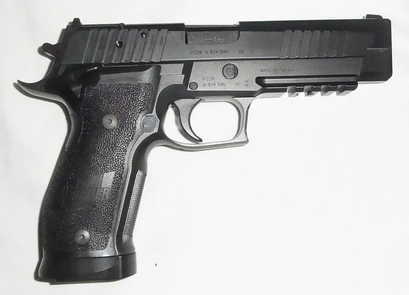 Pistole P226 X-Five SO Black