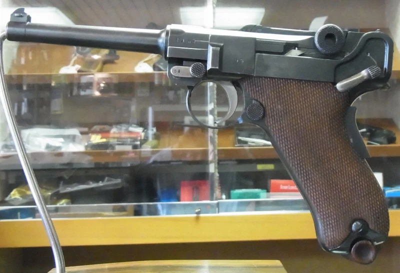 Pistole Parabellum 06 DWM