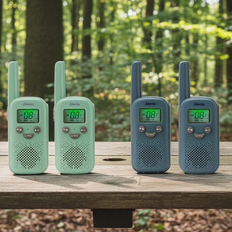 Alecto FR10BU - Set aus zwei wiederaufladbaren Walkie-Talkies für Kinder - Reichweite bis zu 6 Kilometern und lange Standby-Zeit bis zu 24 Stunden - Denimblau