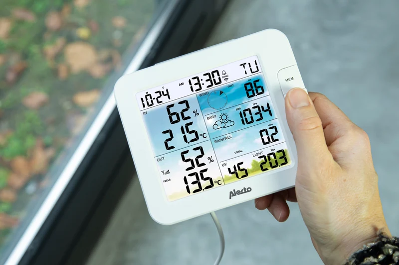 Alecto WS5400 - Professionelle 8-in-1 WLAN Wetterstation mit App und kabellosem Außensensor