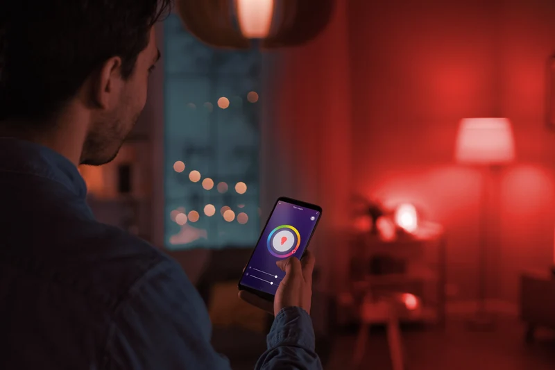 Alecto SMARTLIGHT30 - Smart-LED-Farblampe mit WLAN