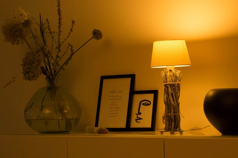 Alecto SMARTLIGHT130 - Smarte-LED-Glühlampe mit WLAN