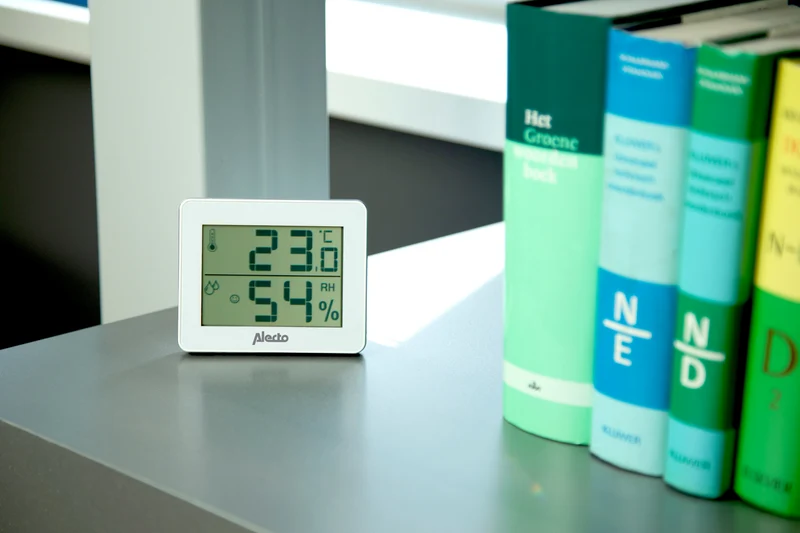 Alecto WS-55 - Digitales Thermometer / Hygrometer, weiß/silber