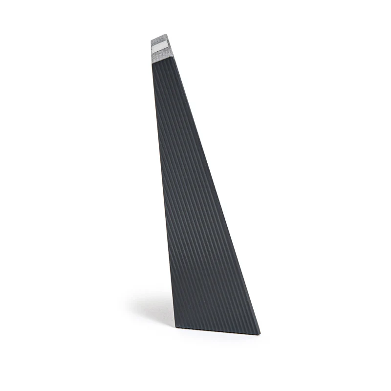 Carver by Aura Intelligenter digitaler Bilderrahmen 10,1 Zoll HD WLAN Gravel (Anthrazit) oder Clay (Lehm) mit weißem Passepartout
