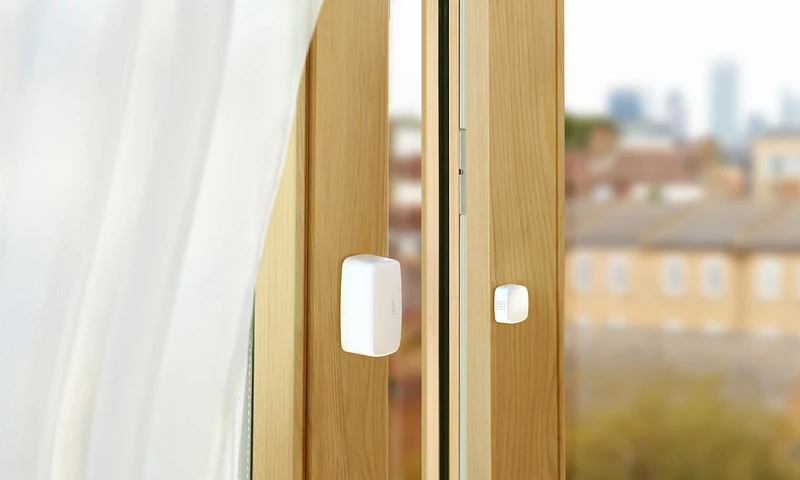 Eve Door & Window (Matter over Thread)