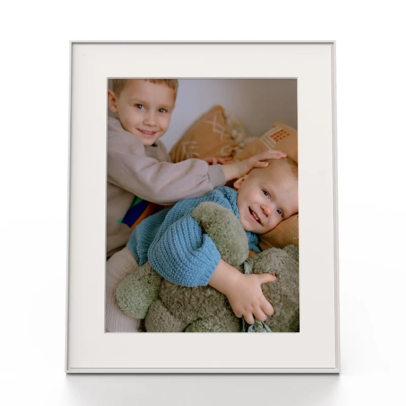 Walden by Aura Intelligent Digital Picture Frame 15 Zoll HD WLAN Ink (Dunkel) oder Clay (Hell)