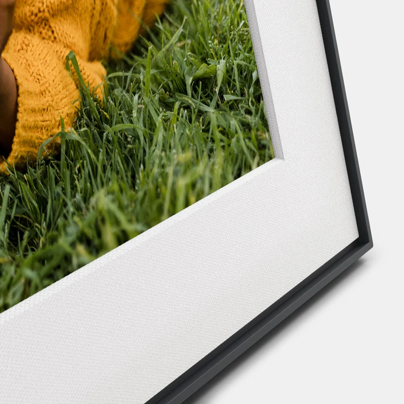 Walden by Aura Intelligent Digital Picture Frame 15 Zoll HD WLAN Ink (Dunkel) oder Clay (Hell)