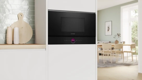 Serie 8 Einbau-Mikrowelle mit Grill Schwarz BER7321B1