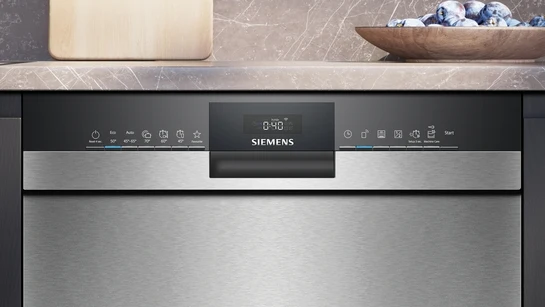 iQ300 Unterbau-Geschirrspüler 60 cm Gebürsteter Stahl SN43ES22AE