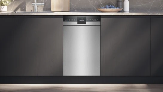 iQ300 Unterbau-Geschirrspüler 45 cm Gebürsteter Stahl SR43ES25ME