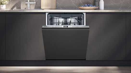 iQ300 Vollintegrierter Geschirrspüler 60 cm XXL, varioScharnier für besondere Einbausituationen SX73EX22CE